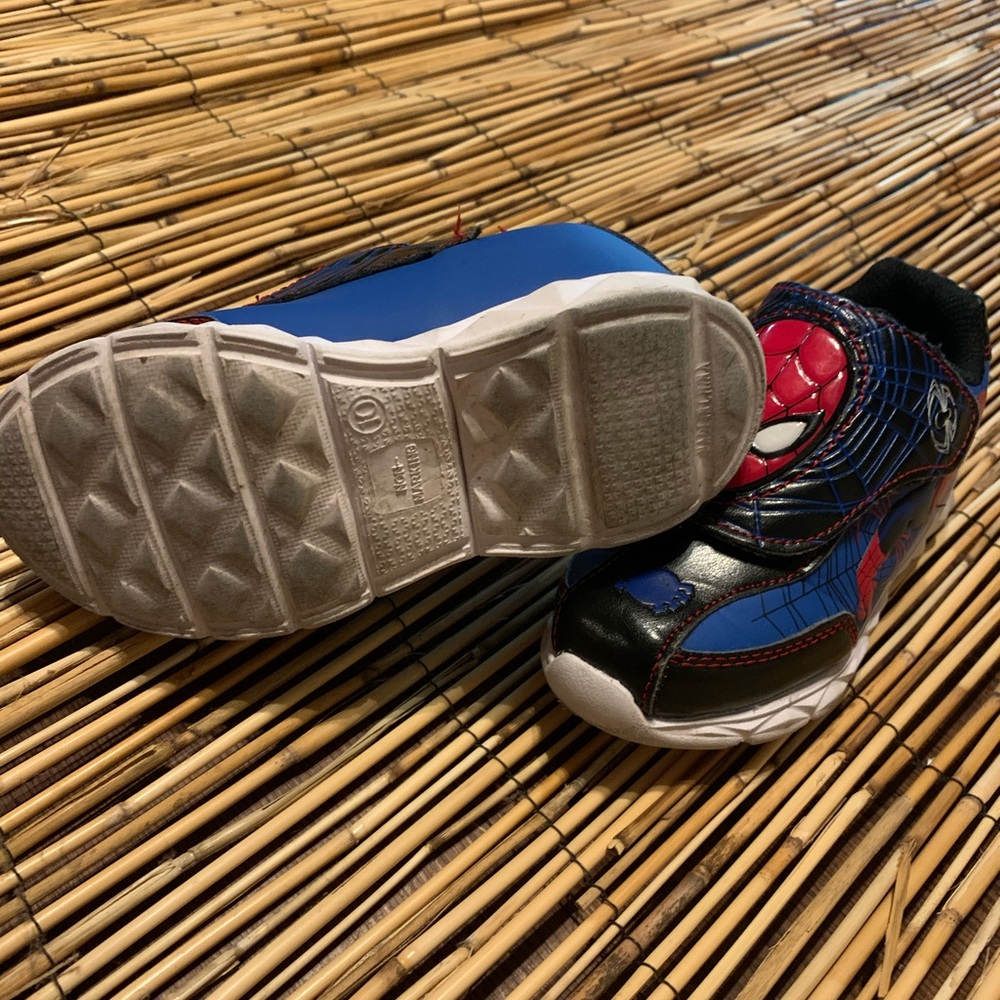 Toddler shoes